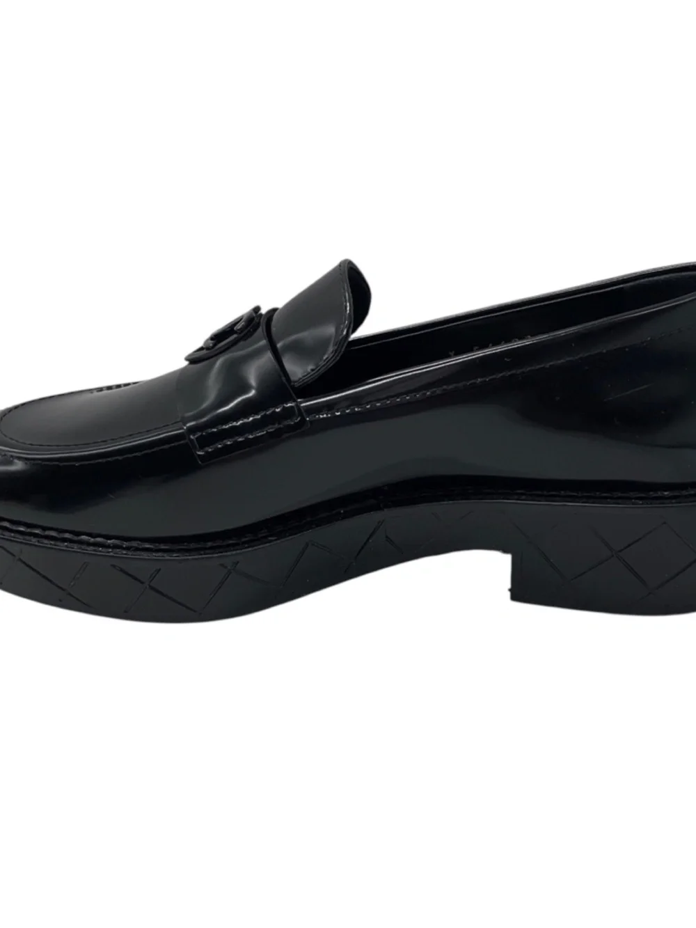 CHANEL BLACK 2024 CC LOGO HEART CLASSIC SHINY CALFSKIN MOCCASINS / LOAFERS